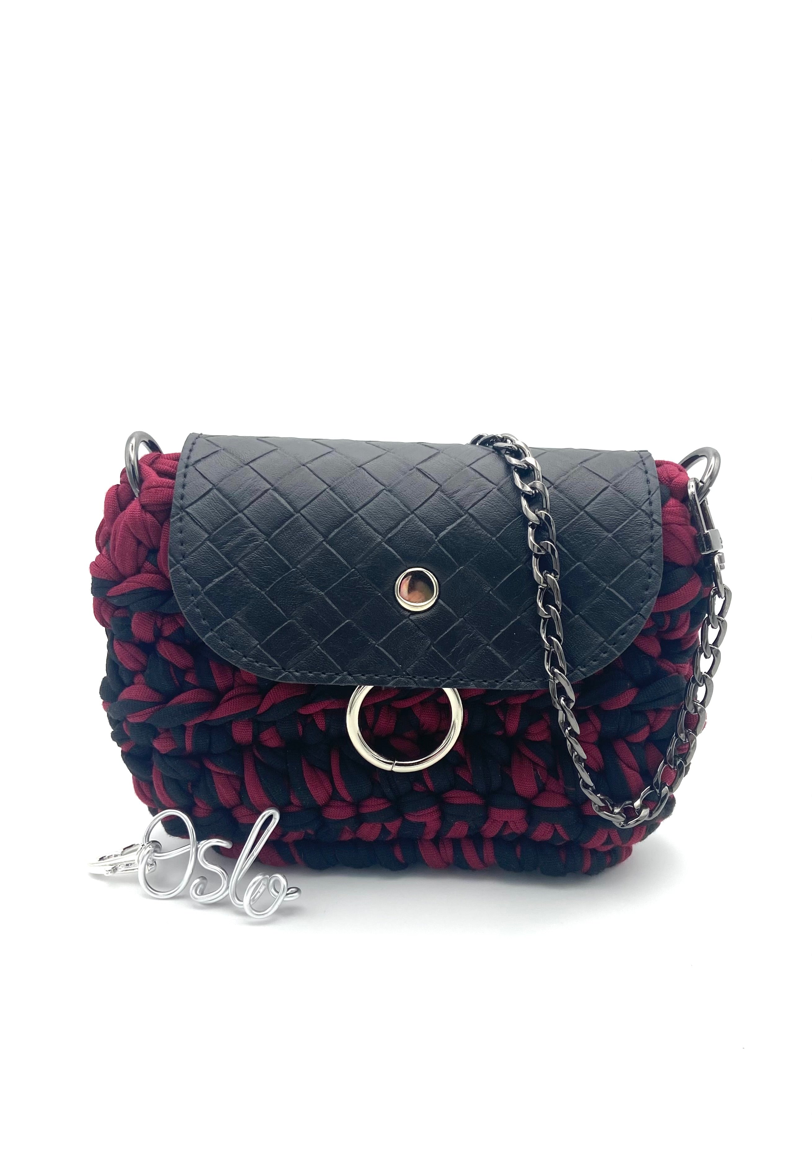 Mini pochette Oslo en crochet noir et bordeaux
