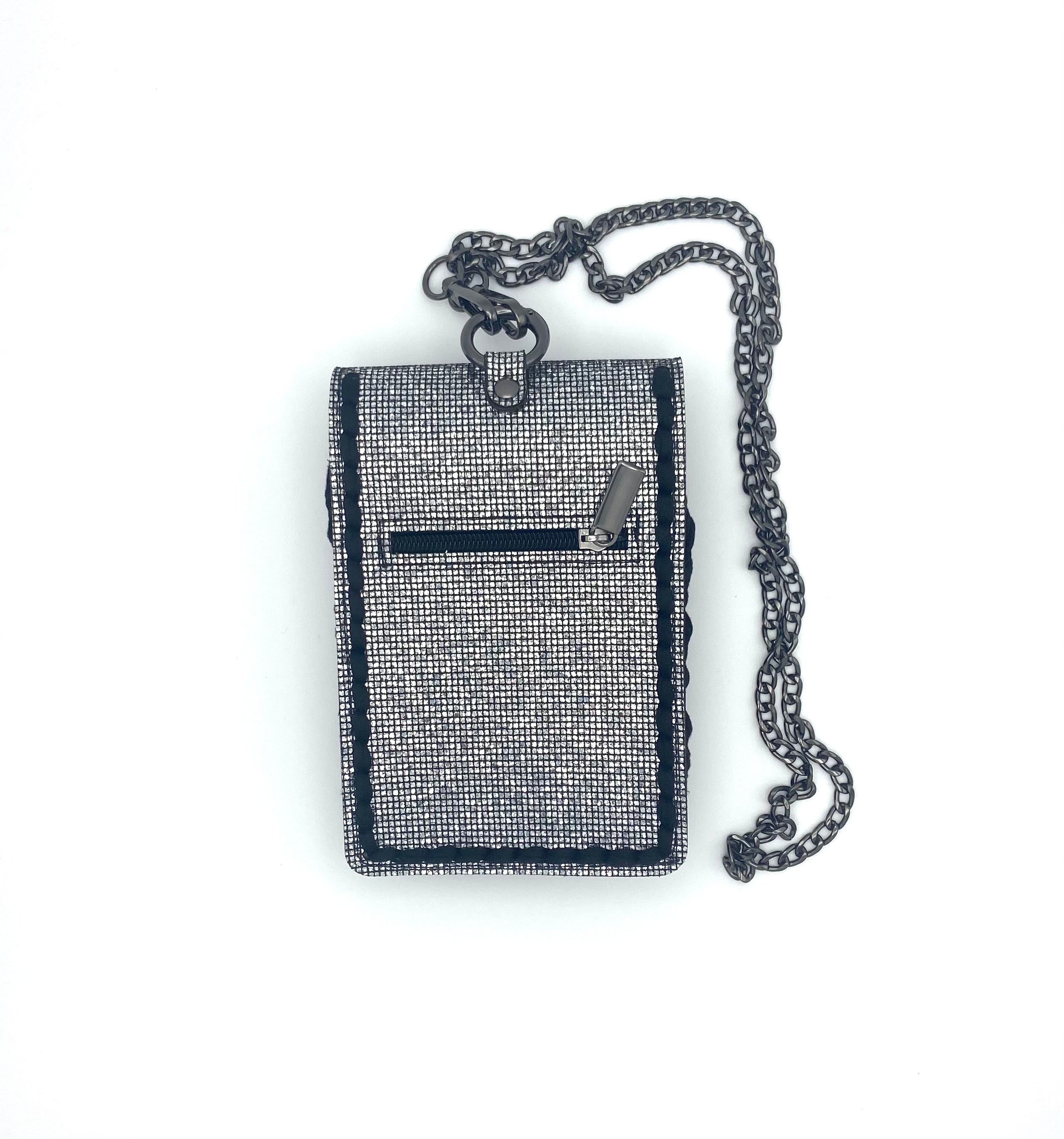 Pochette de téléphone Ibiza en crochet noir et argent