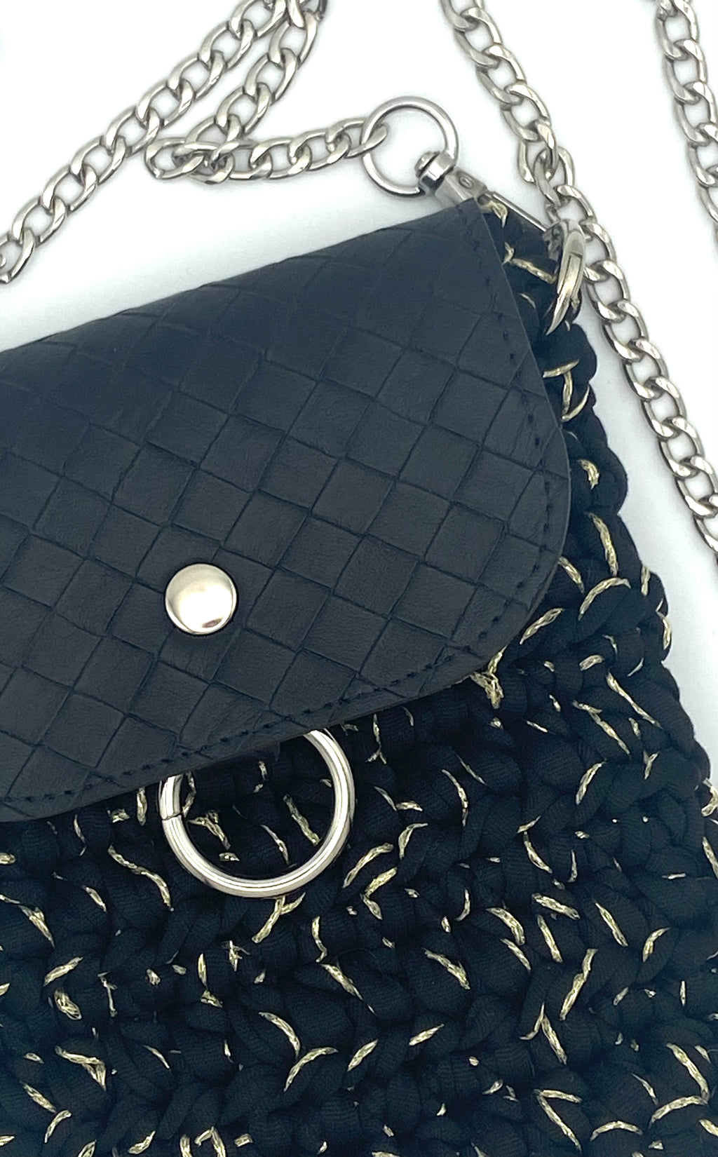 Pochette de téléphone Ibiza en crochet noir, or et argent