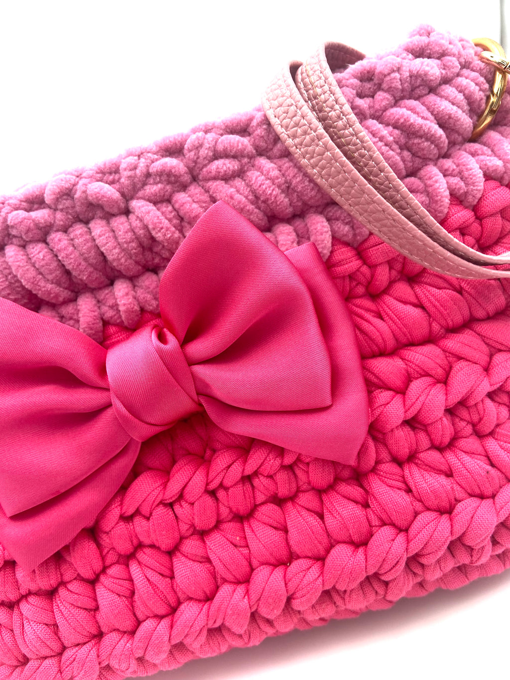 Sac Rio en crochet fuchsia