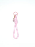 Porte clés en macramé rose et coquillage