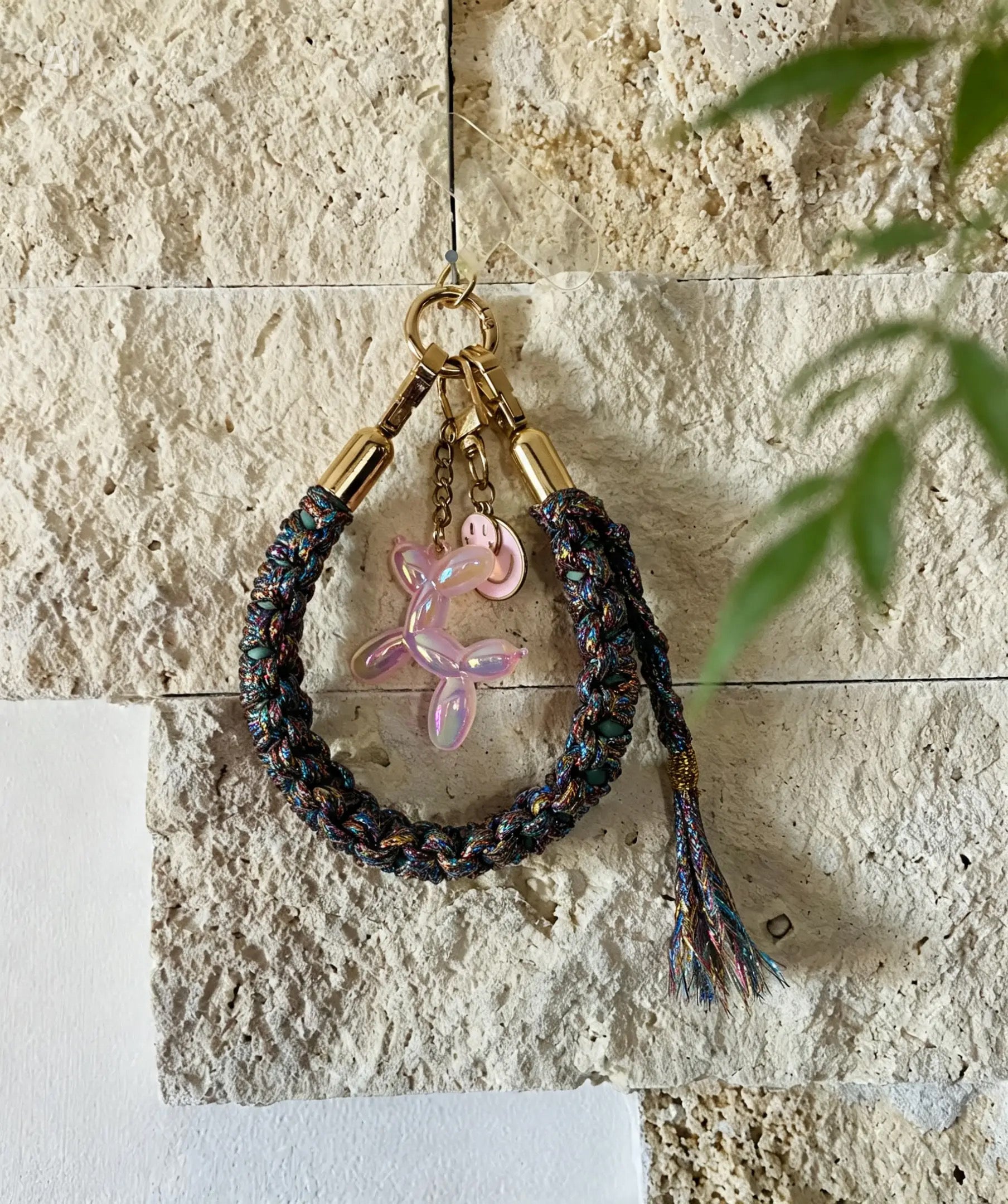 Grigri en macramé multicolore