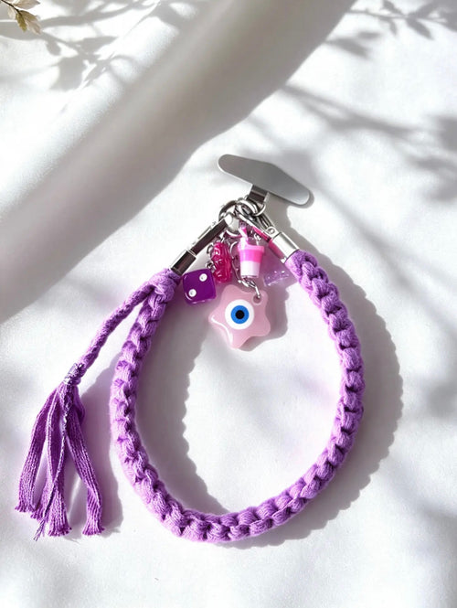 Grigri de sac, téléphone et clés en macramé lilas. Fait main en France
