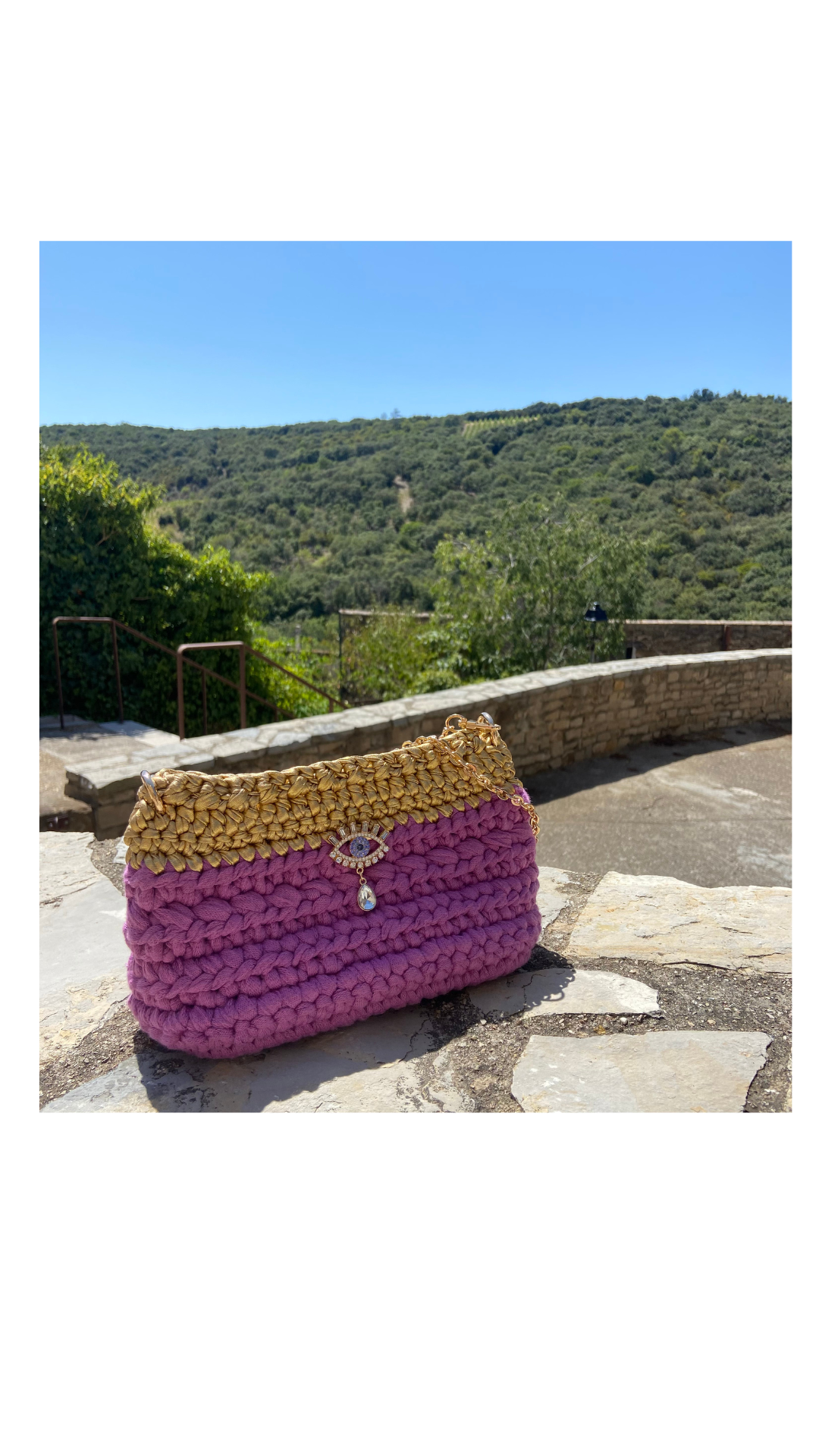 Sac au crochet lilas et or