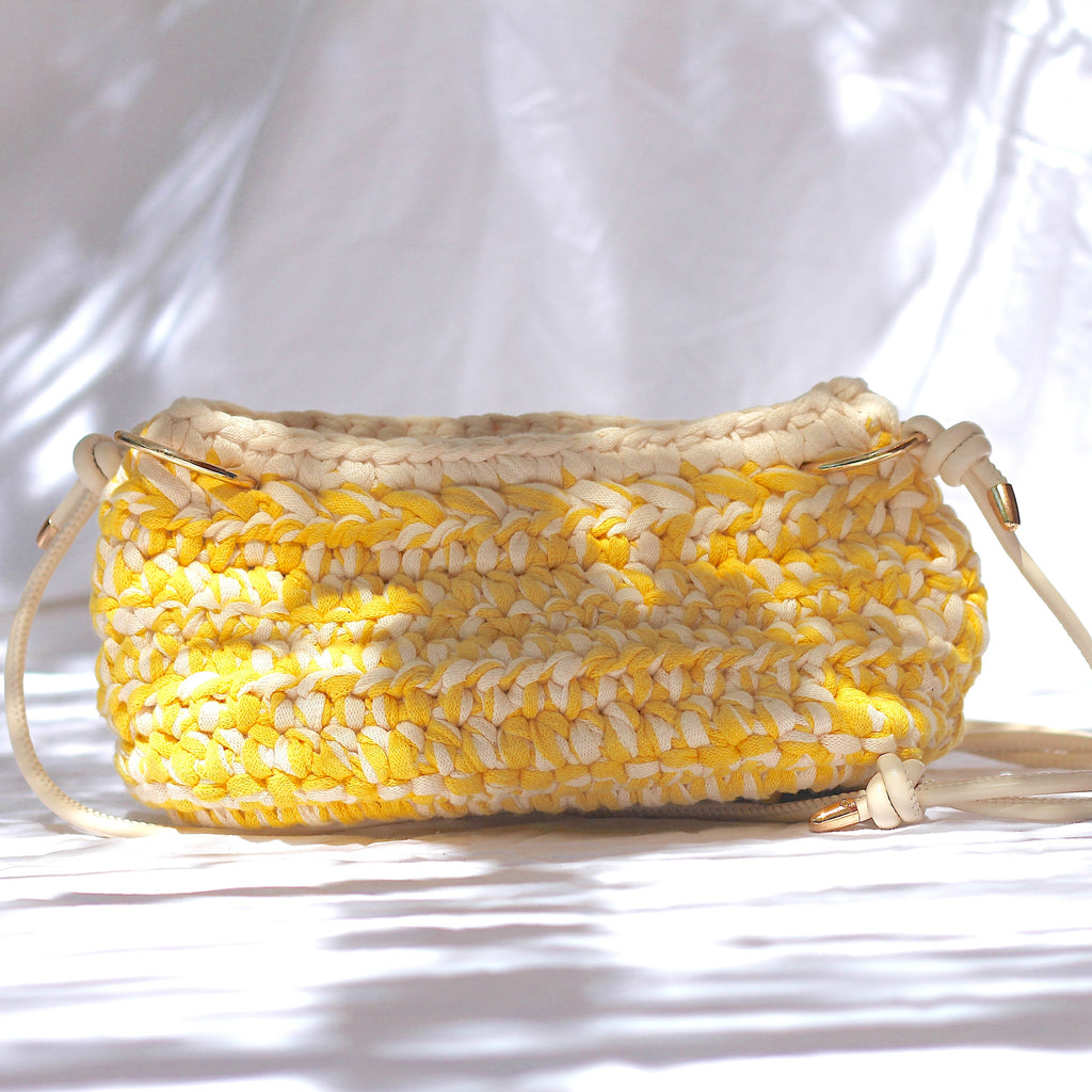Sac bandoulière au crochet jaune et crème