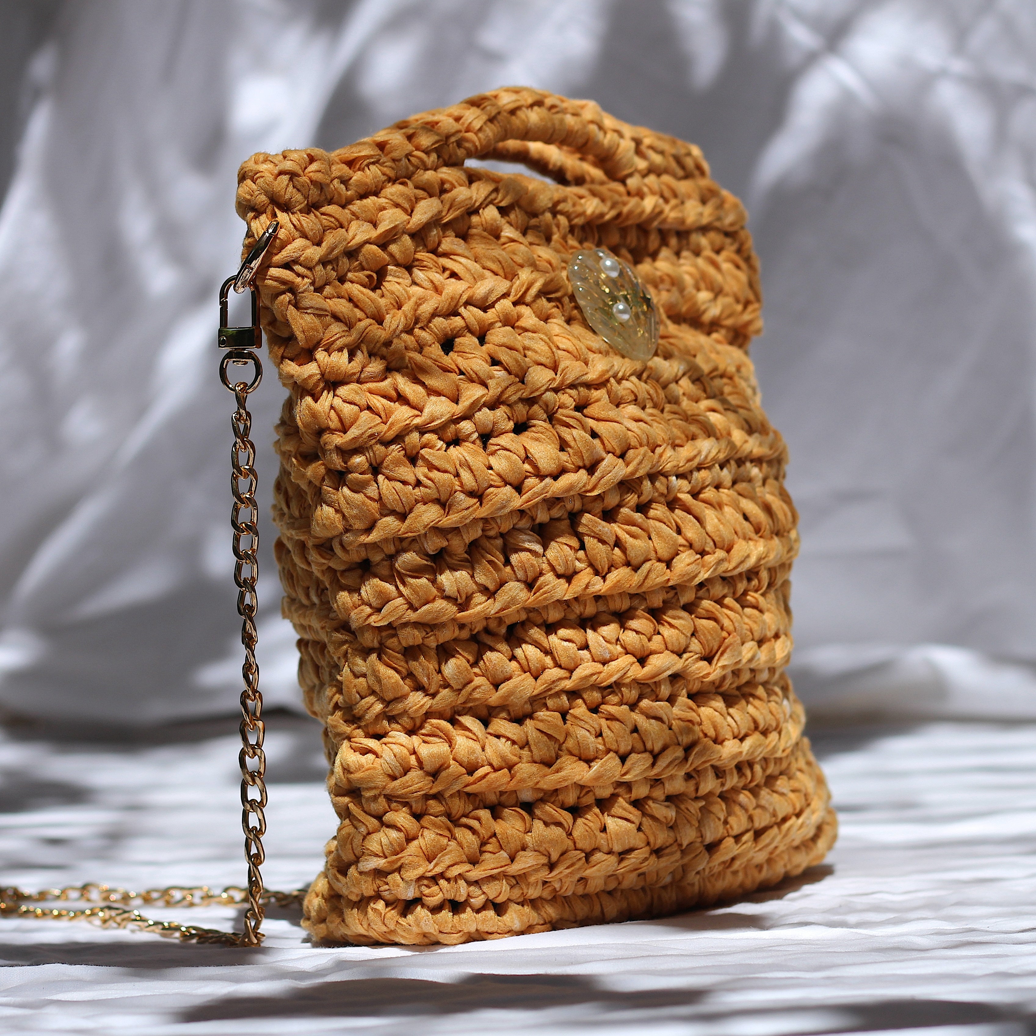 Sac bandoulière au crochet ocre