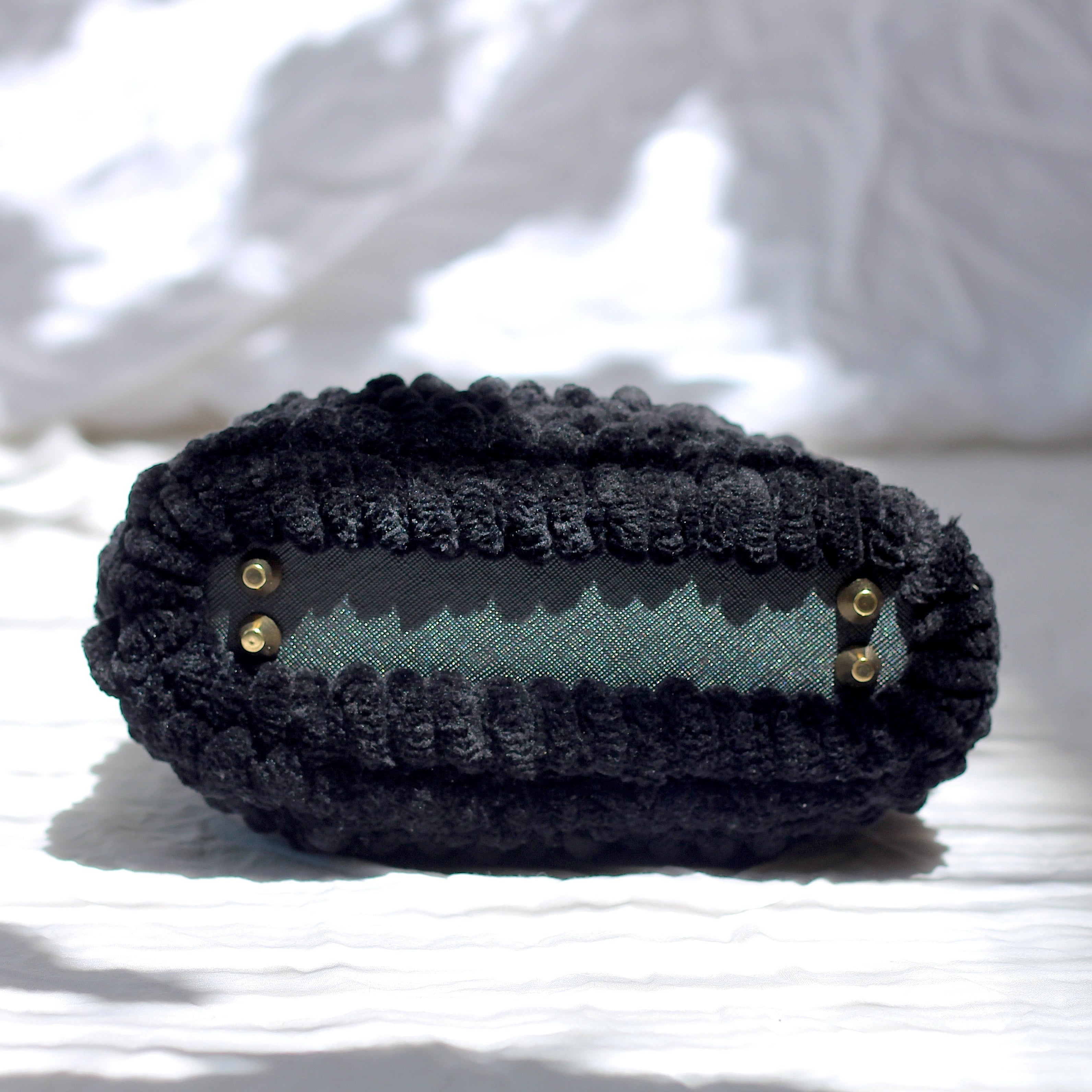 Petit Sac bandoulière au crochet en velours noir