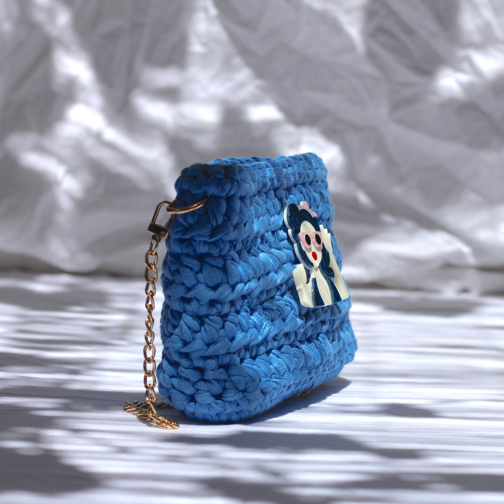 Petit sac au crochet bleu