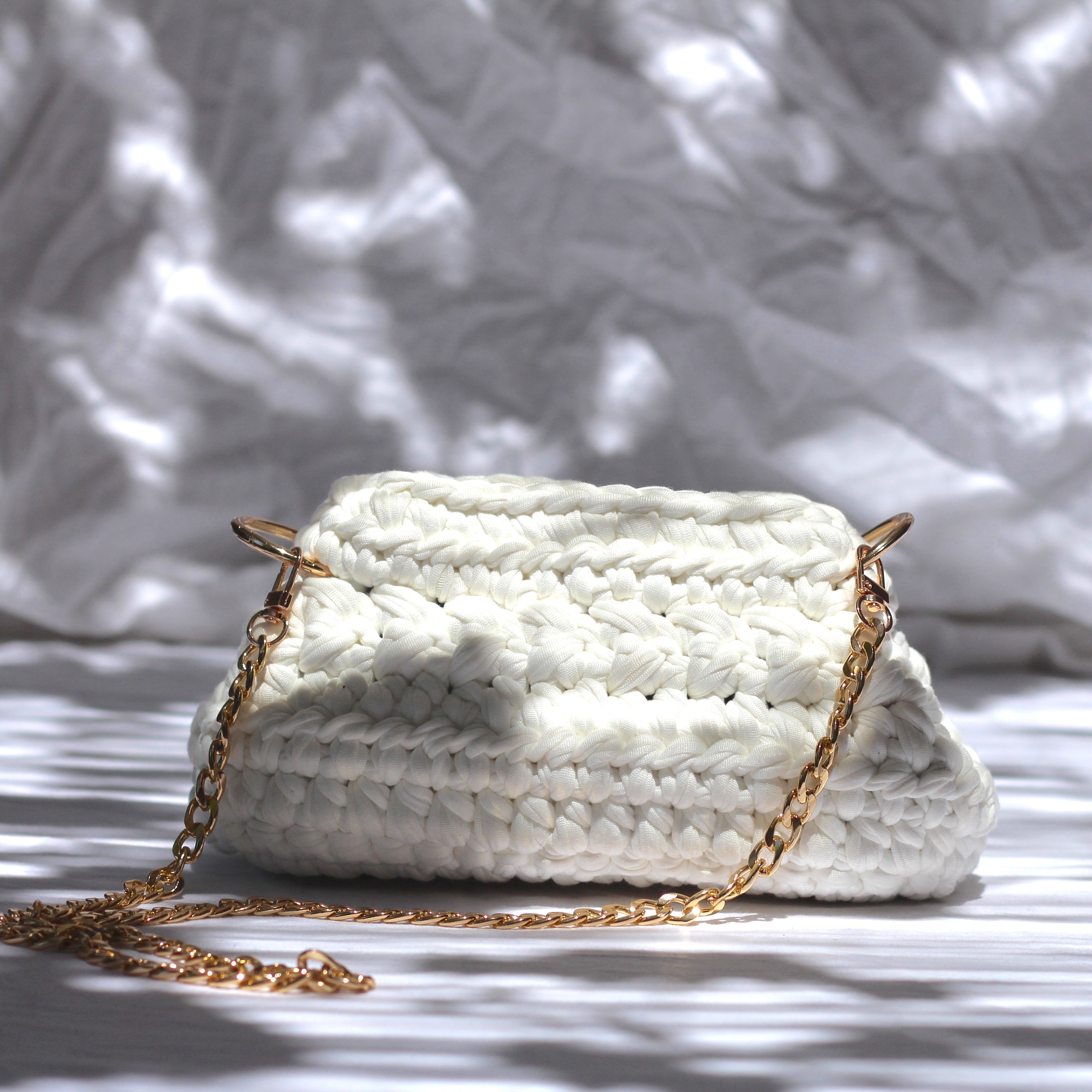 Sac bandoulière au crochet blanc
