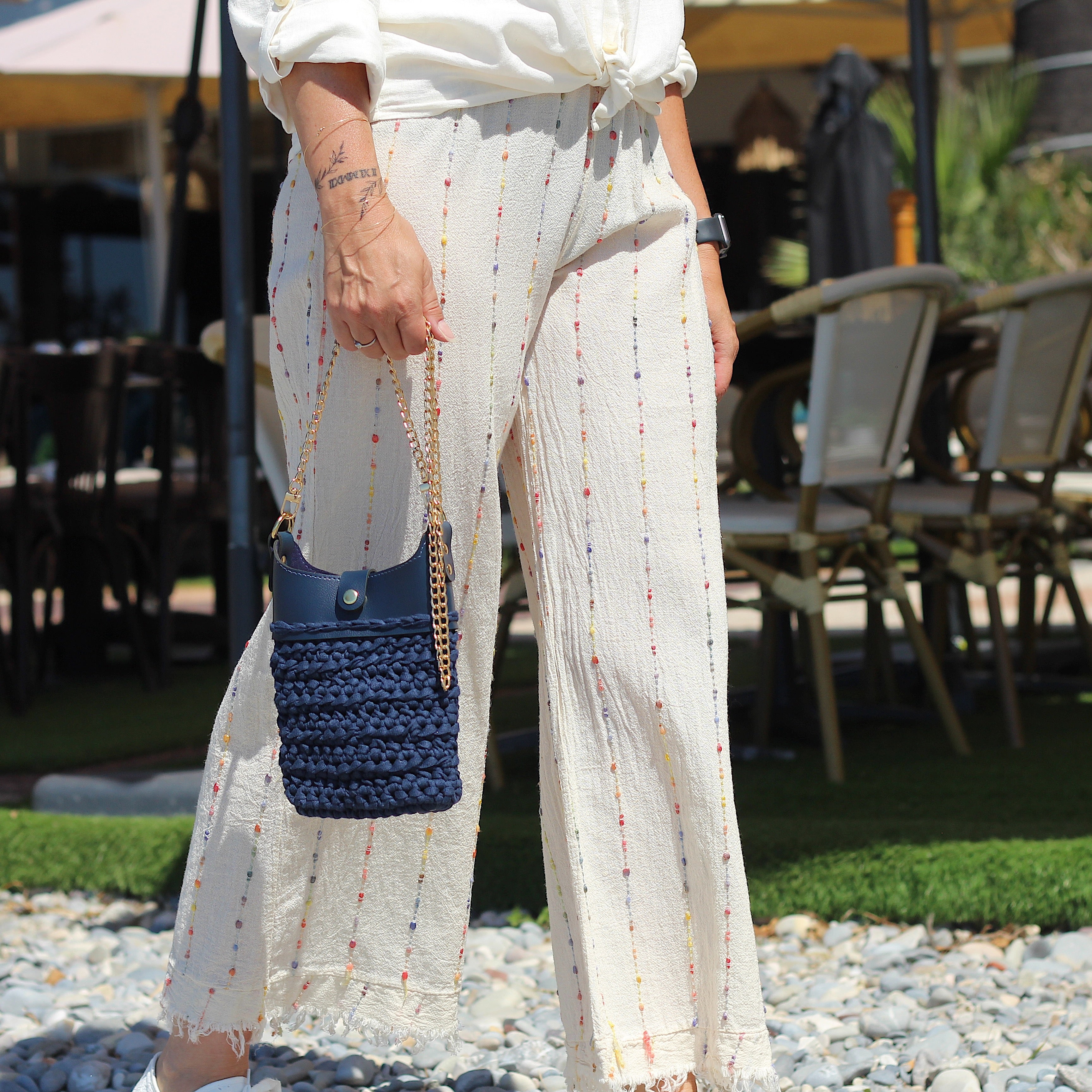 Pochette bandoulière au crochet marine