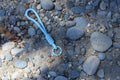 Porte clés en macramé bleu avec étoile de mer