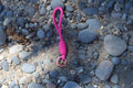 Porte clés en macramé fuchsia avec coquillage