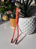 Porte clés en paracorde orange. Fait main en France