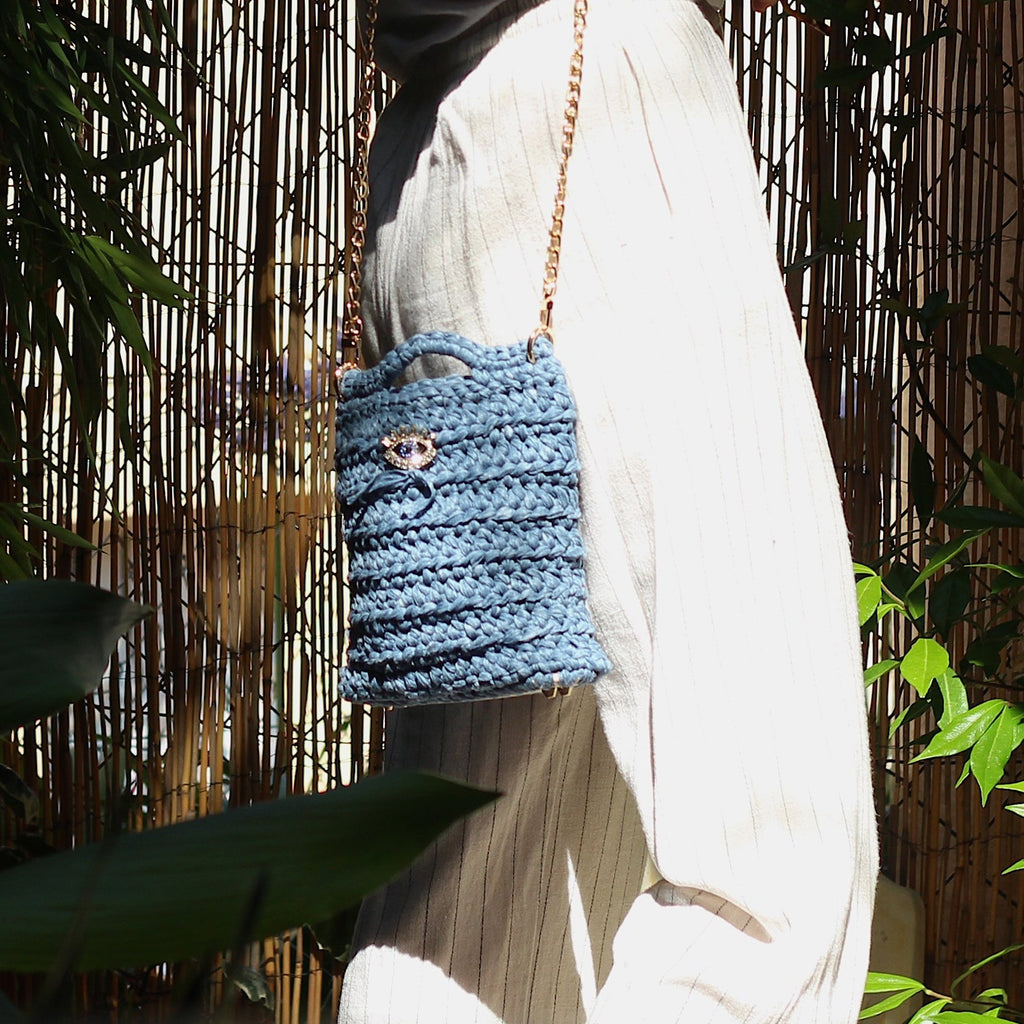 Sac bandoulière au crochet bleu jean
