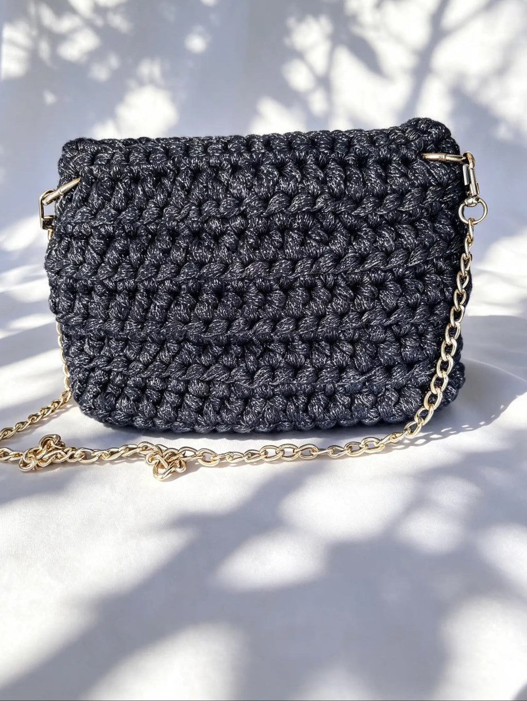 Petit sac au crochet lurex noir. Fait main en France