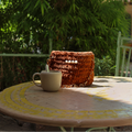 Sac bandoulière au crochet en velours camel