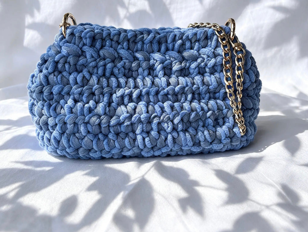 Sac au crochet effet bleu  jean. Fait main en France