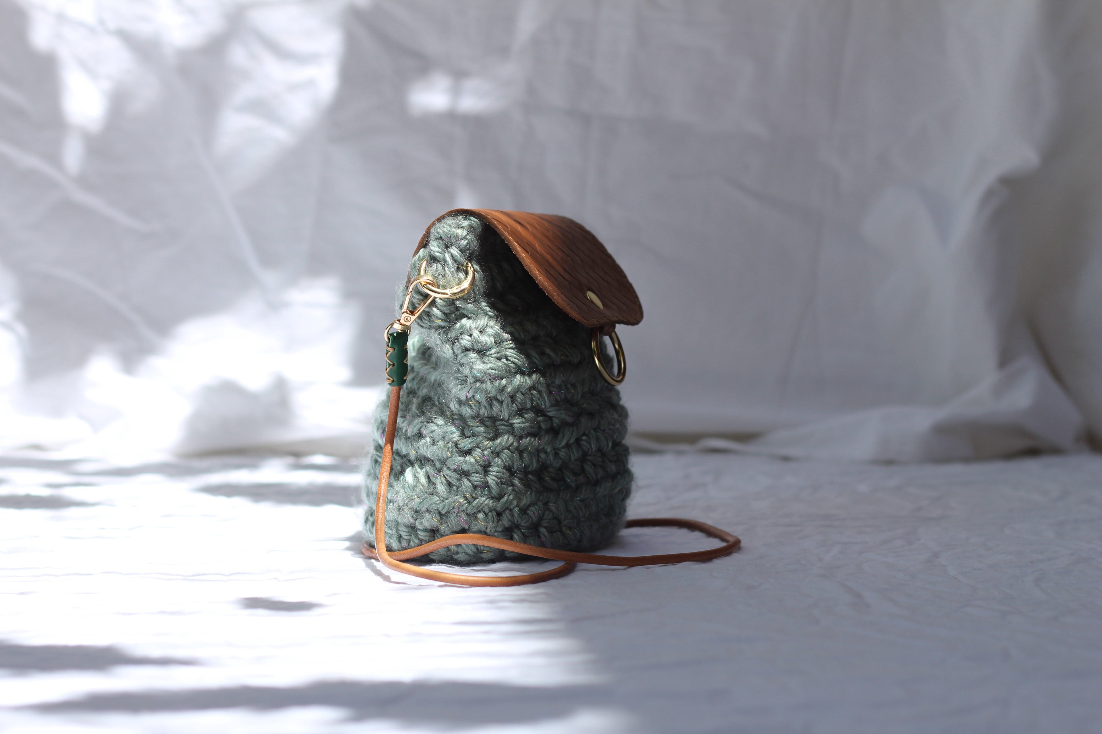 Mini sac bandoulière au crochet vert sauge