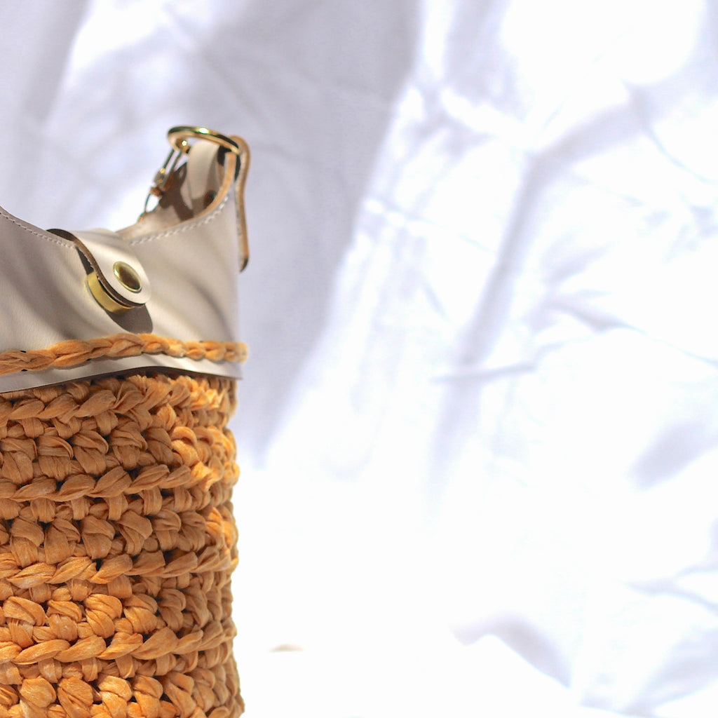 Pochette bandoulière au crochet ocre