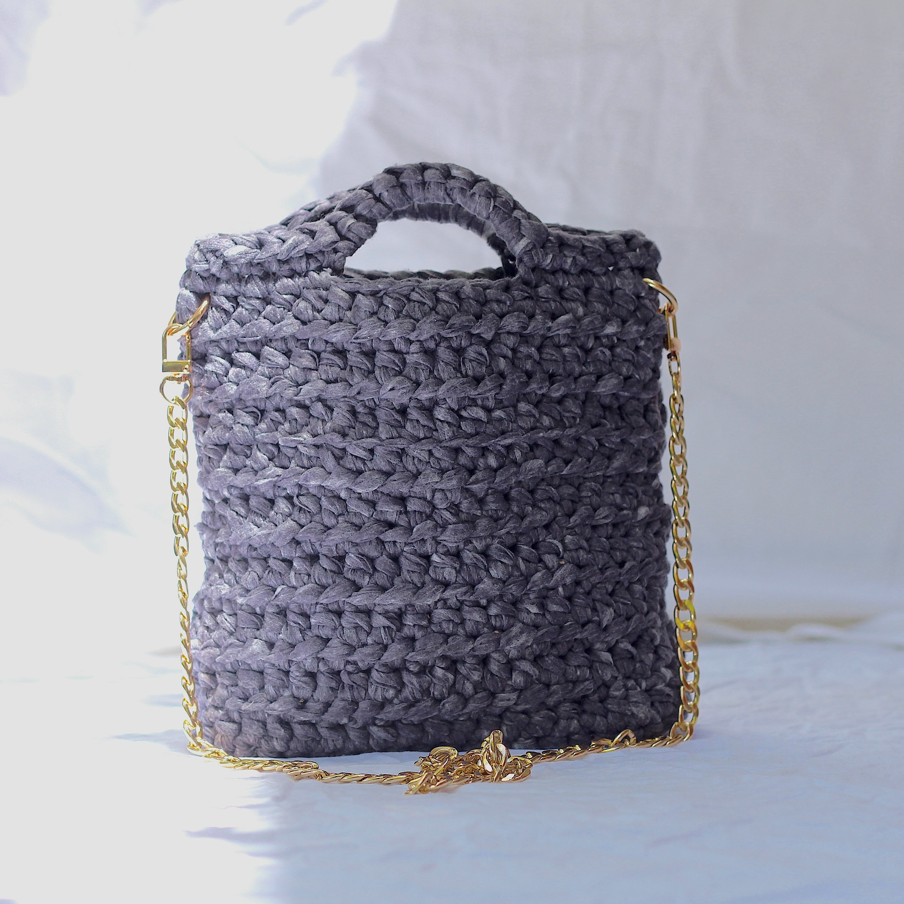 Sac bandoulière au crochet noir délavé